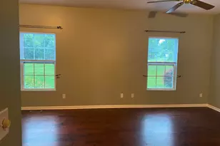 219 Prestwick Dr, Valparaiso, IN 46385 - Photo 3