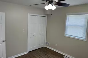 3851 Maple St, Hobart, IN 46342 - Photo 11
