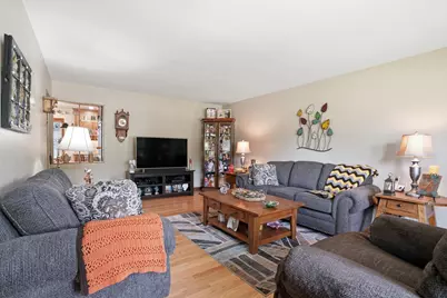 9008 Hess Drive, Highland, IN 46322 - Photo 5