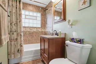 9008 Hess Dr, Highland, IN 46322 - Photo 13
