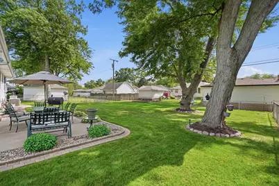 9008 Hess Drive, Highland, IN 46322 - Photo 23
