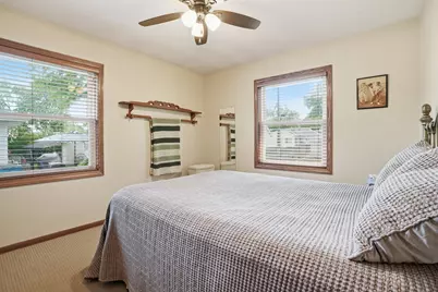 9008 Hess Drive, Highland, IN 46322 - Photo 11