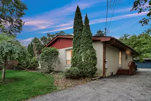 1634 Wilson St, Munster, IN 46321 - Photo 5