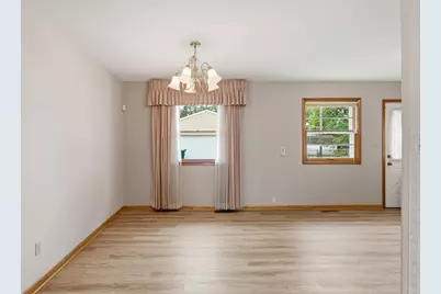 725 W 70th Avenue, Merrillville, IN 46410 - Photo 9