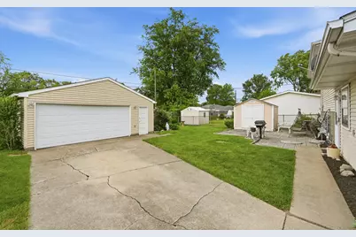 725 W 70th Avenue, Merrillville, IN 46410 - Photo 29
