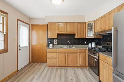 725 W 70th Avenue, Merrillville, IN 46410 - Photo 13