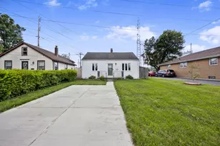 8426 Gordon Dr, Highland, IN 46322 - Photo 21
