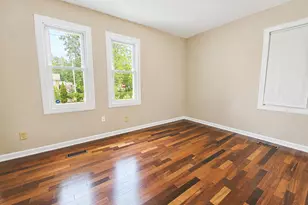 544 Fremont St, La Porte, IN 46350 - Photo 5