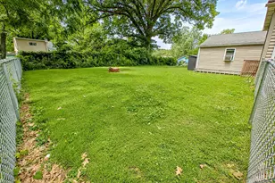 544 Fremont St, La Porte, IN 46350 - Photo 9
