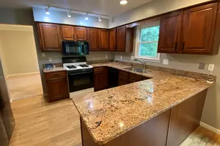 141 Guilford Rd, Valparaiso, IN 46385 - Photo 5