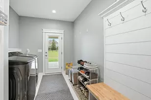 8605 Manor House Dr, Saint John, IN 46373 - Photo 11