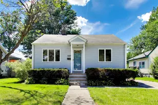226 N Jay St, Griffith, IN 46319 - Photo 1