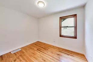 226 N Jay St, Griffith, IN 46319 - Photo 17