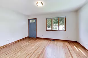 226 N Jay St, Griffith, IN 46319 - Photo 5