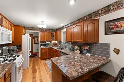 10856 N Makeever Drive E, Demotte, IN 46310 - Photo 9