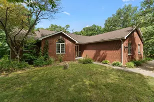 10856 N Makeever Dr E, Demotte, IN 46310 - Photo 1