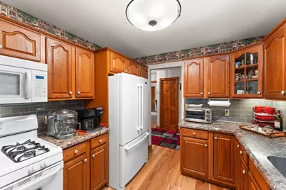 10856 N Makeever Drive E, Demotte, IN 46310 - Photo 11
