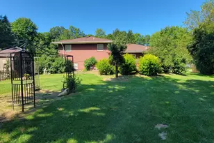 4909 N Brookside Dr, Michigan City, IN 46360 - Photo 17