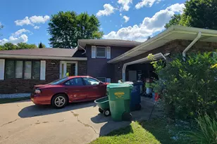 4909 N Brookside Dr, Michigan City, IN 46360 - Photo 11
