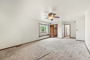 1697 Sunnyslope Dr, Crown Point, IN 46307 - Photo 7