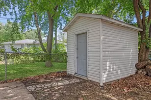3560 W 78th Ave, Merrillville, IN 46410 - Photo 13