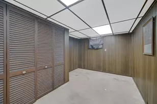 7638 Missouri Ave, Hammond, IN 46323 - Photo 17