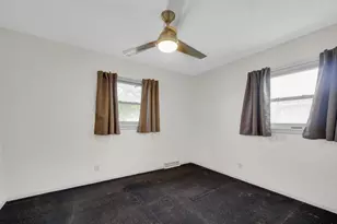 7638 Missouri Ave, Hammond, IN 46323 - Photo 13
