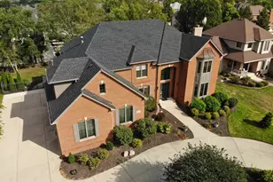 9937 Tanglewood Ct, Munster, IN 46321 - Photo 3