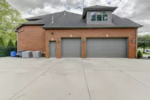 9937 Tanglewood Ct, Munster, IN 46321 - Photo 5