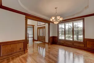 9937 Tanglewood Ct, Munster, IN 46321 - Photo 7