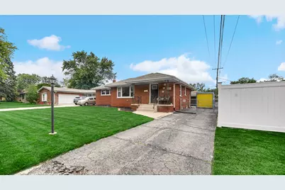 8340 Cottage Grove Place, Highland, IN 46322 - Photo 17