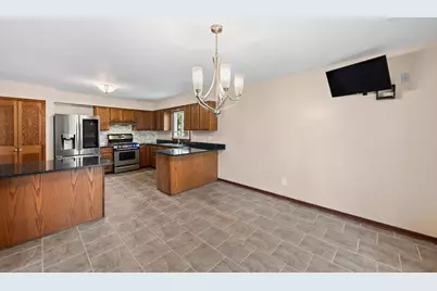 6297 Victory Avenue, Portage, IN 46368 - Photo 11