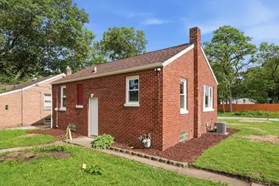 3050 W 39th Place, Gary, IN 46408 - Photo 3