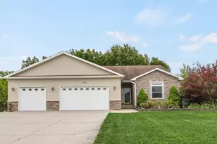 525 S Filbert St, New Carlisle, IN 46552 - Photo 1