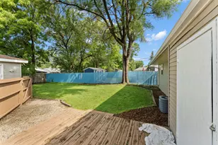 8124 Sycamore Ave, Highland, IN 46322 - Photo 15