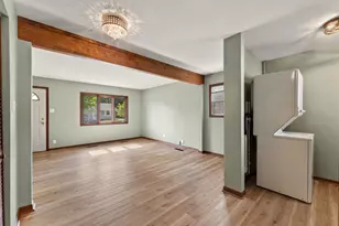 8124 Sycamore Ave, Highland, IN 46322 - Photo 9