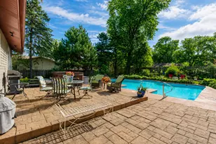 8205 Oakwood Ave, Munster, IN 46321 - Photo 35