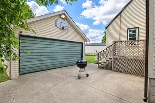7324 Marshall St, Merrillville, IN 46410 - Photo 7