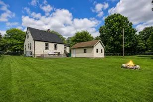 7324 Marshall St, Merrillville, IN 46410 - Photo 9