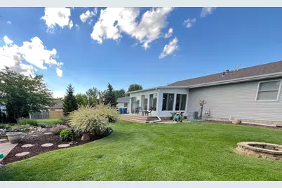 102 Beech Court, Hebron, IN 46341 - Photo 3