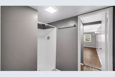 112 W 13th Street, La Porte, IN 46350 - Photo 11