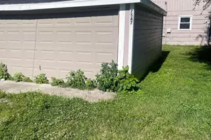 7547 Beech Ave, Hammond, IN 46324 - Photo 3