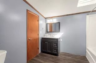 1351 E Colonial Dr, La Porte, IN 46350 - Photo 27