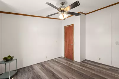 1351 E Colonial Drive, La Porte, IN 46350 - Photo 21