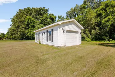 1351 E Colonial Drive, La Porte, IN 46350 - Photo 29