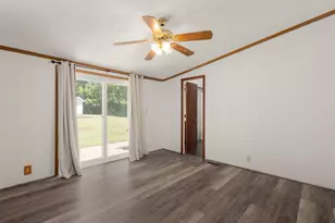 1351 E Colonial Dr, La Porte, IN 46350 - Photo 19