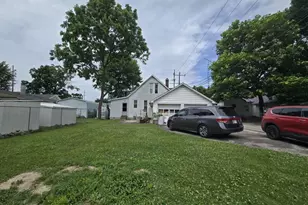 17 N Gum St, North Vernon, IN 47265 - Photo 3