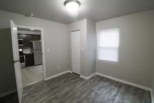 5309 E 13th Pl, Gary, IN 46403 - Photo 13