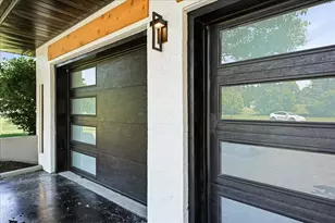 6185 E 107th Pl, Crown Point, IN 46307 - Photo 3