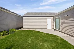 315 Valley Ct, Lowell, IN 46356 - Photo 23